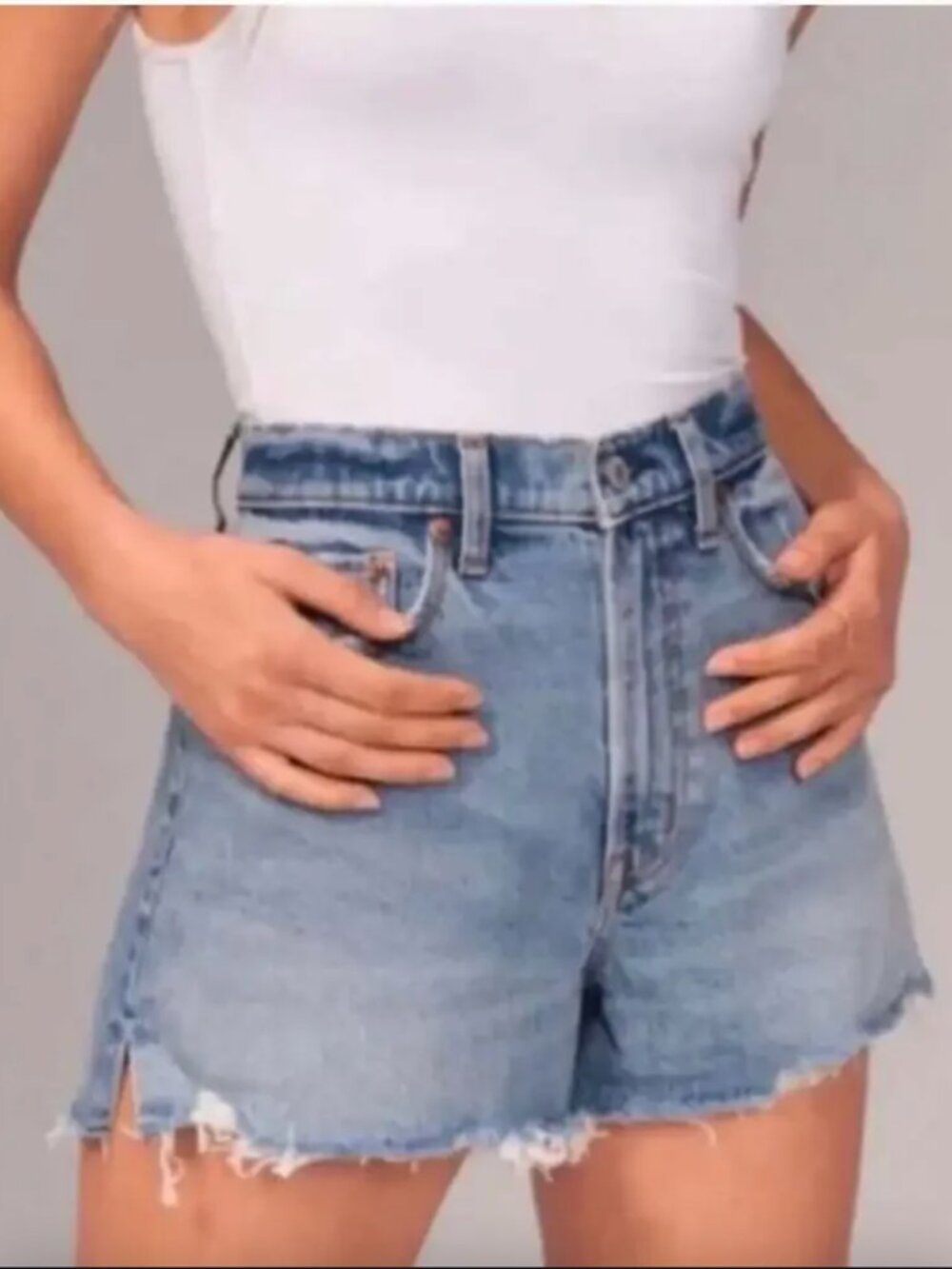 Abercrombie & Fitch The '90s Relaxed Cutoff Short High Rise Shorts Size 30/10